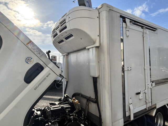 三菱ふそうキャンター冷凍車（冷蔵車）小型（2t・3t）[写真23]
