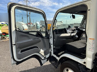 三菱ふそうキャンター冷凍車（冷蔵車）小型（2t・3t）[写真39]