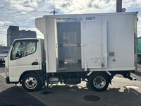 三菱ふそうキャンター冷凍車（冷蔵車）小型（2t・3t）[写真08]