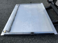 いすゞエルフアルミバン小型（2t・3t）[写真19]