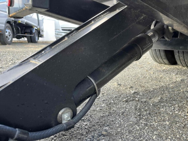 いすゞエルフアルミバン小型（2t・3t）[写真20]