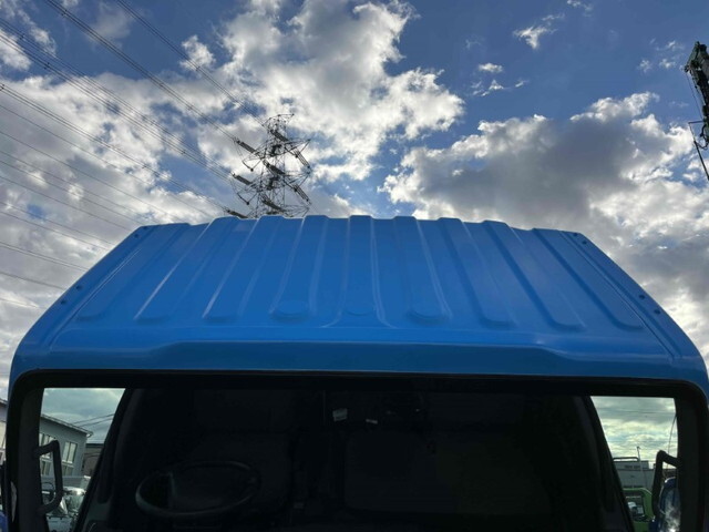 いすゞエルフアルミバン小型（2t・3t）[写真23]