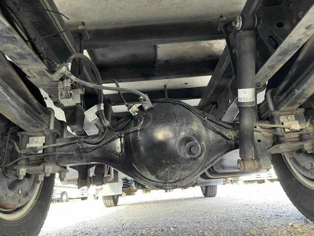 いすゞエルフアルミバン小型（2t・3t）[写真26]