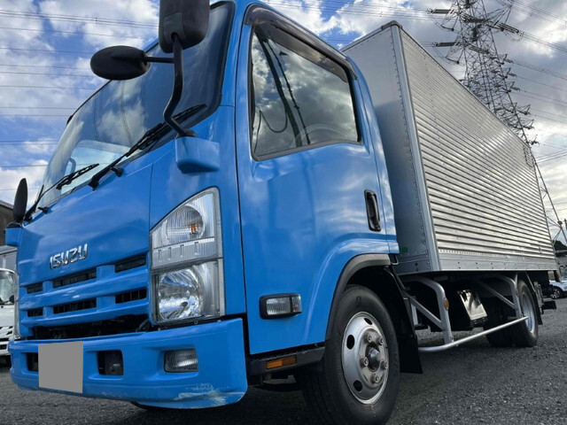 いすゞエルフアルミバン小型（2t・3t）[写真03]