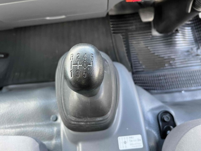 いすゞエルフアルミバン小型（2t・3t）[写真34]