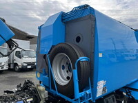 三菱ふそうキャンターパッカー車（塵芥車）小型（2t・3t）[写真23]