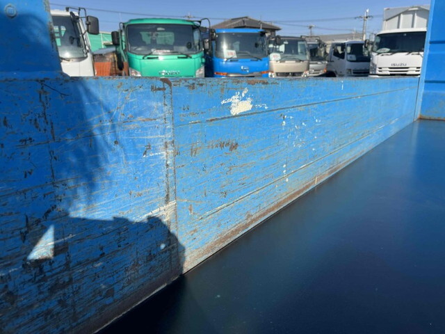 いすゞエルフダンプ小型（2t・3t）[写真11]