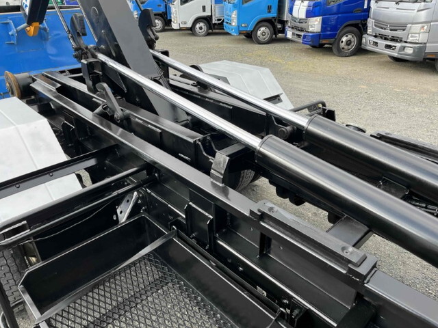 日野レンジャーコンテナ専用車中型（4t）[写真11]