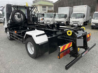 三菱ふそうファイターコンテナ専用車増トン（6t・8t）[写真02]