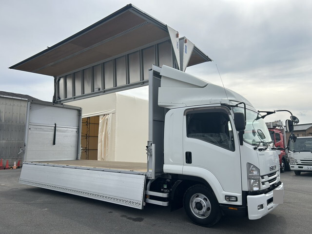 いすゞフォワードアルミウイング中型（4t）[写真01]