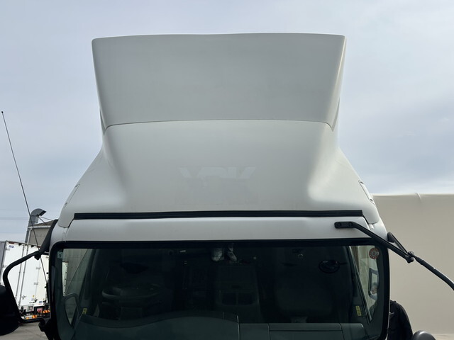 いすゞフォワードアルミウイング中型（4t）[写真11]