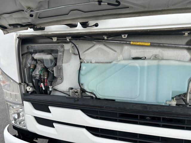 いすゞフォワードアルミウイング中型（4t）[写真13]