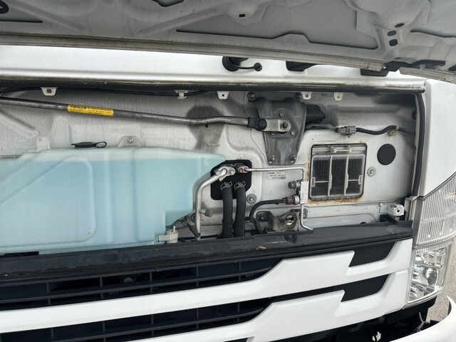 いすゞフォワードアルミウイング中型（4t）[写真14]