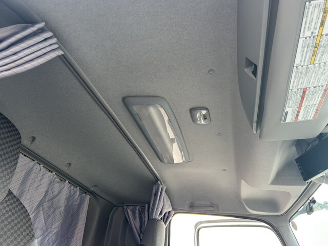 いすゞフォワードアルミウイング中型（4t）[写真21]