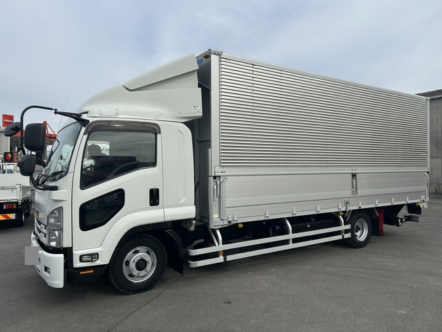 いすゞフォワードアルミウイング中型（4t）[写真03]