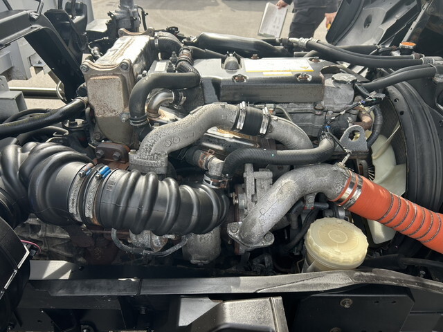 いすゞフォワードアルミウイング中型（4t）[写真08]