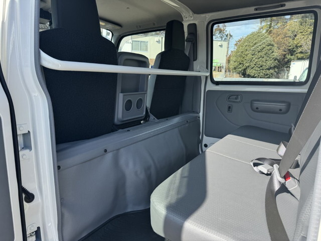 トヨタトヨエースダブルキャブ（Wキャブ）小型（2t・3t）[写真16]