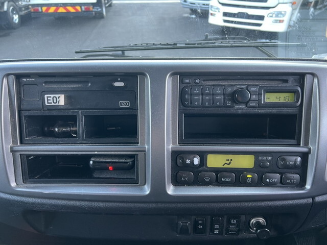 日野レンジャーアルミバン中型（4t）[写真15]