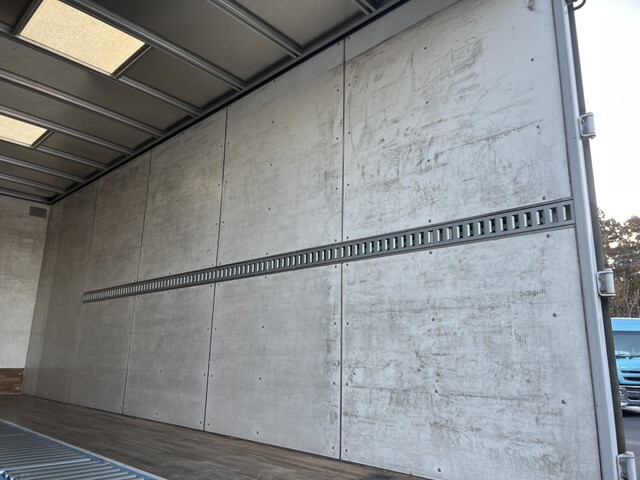 日野レンジャーアルミバン中型（4t）[写真28]