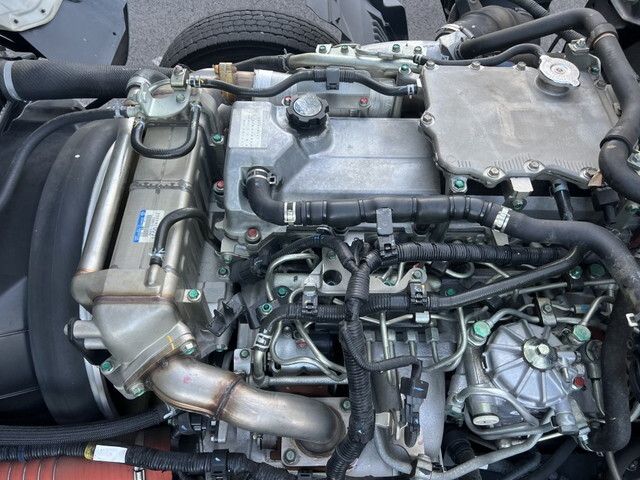 日野レンジャーアルミバン中型（4t）[写真38]