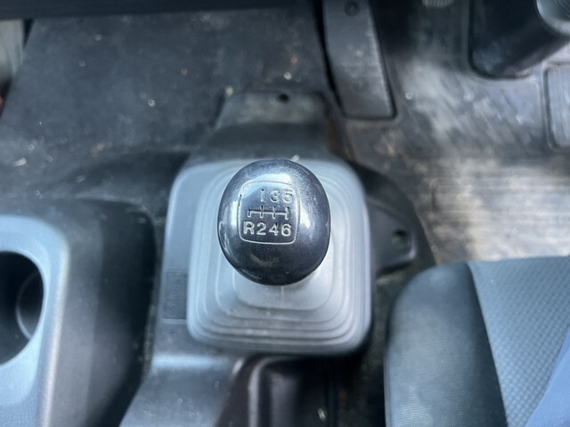 日野レンジャーアルミバン中型（4t）[写真09]