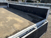 トヨタトヨエース平ボディ小型（2t・3t）[写真12]