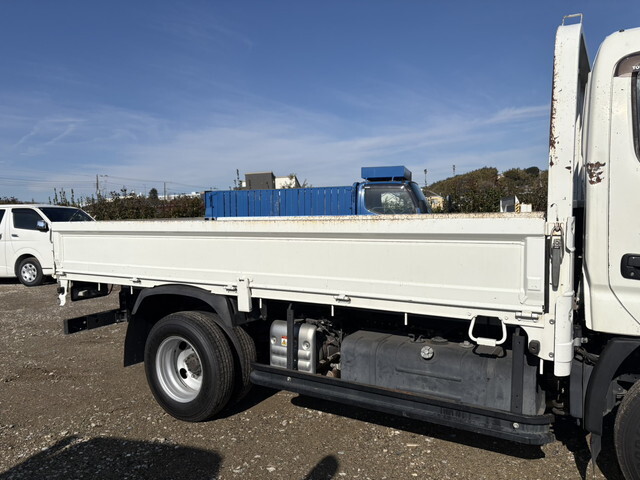 トヨタトヨエース平ボディ小型（2t・3t）[写真06]