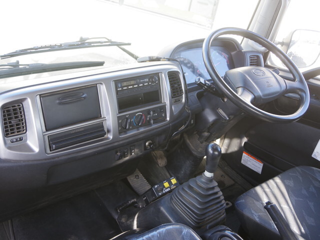 日野レンジャーダンプ中型（4t）[写真27]