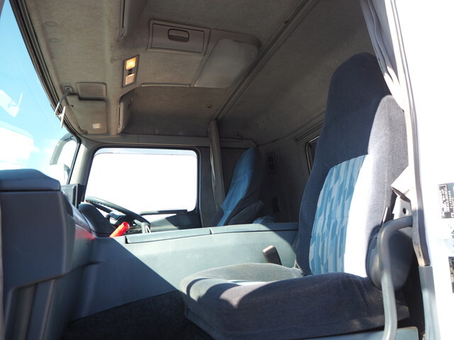 三菱ふそうスーパーグレートアルミブロック大型（10t）[写真29]