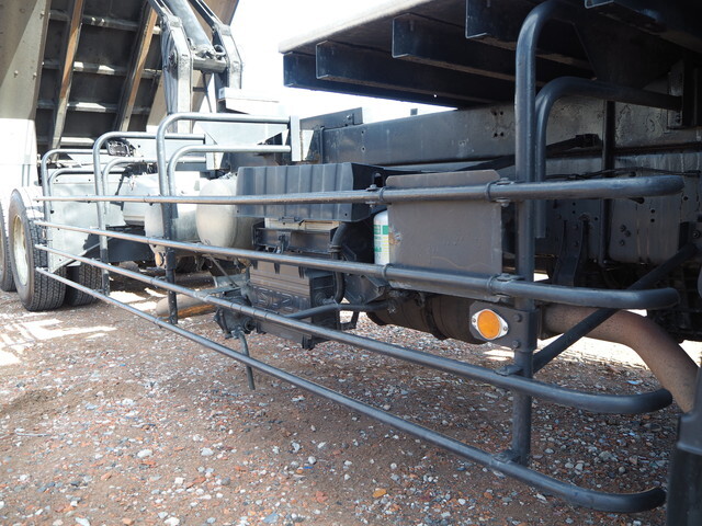 いすゞギガダンプ大型（10t）[写真13]