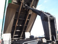 いすゞギガダンプ大型（10t）[写真15]