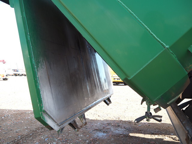 いすゞギガダンプ大型（10t）[写真25]