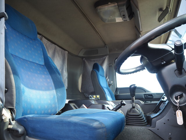 いすゞギガダンプ大型（10t）[写真32]