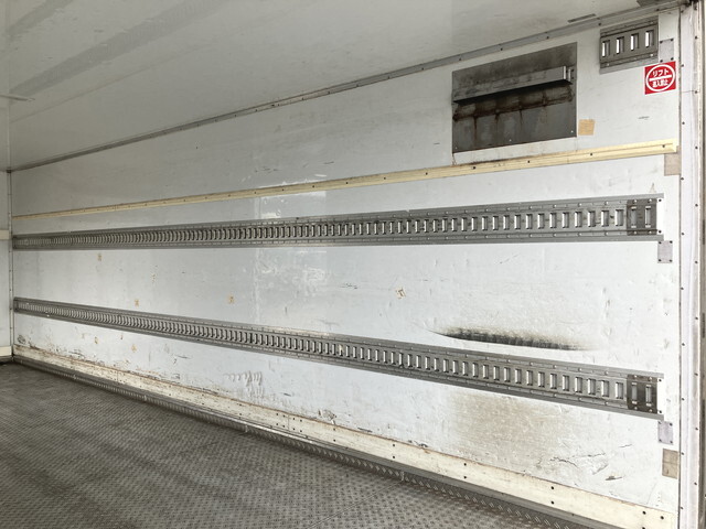 日野レンジャー冷凍車（冷蔵車）中型（4t）[写真14]