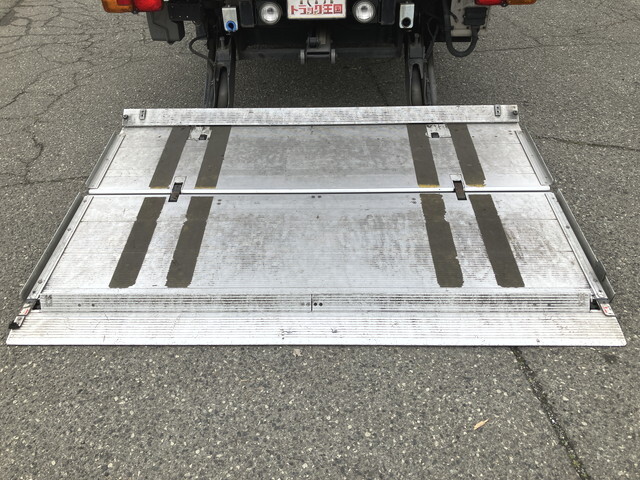 日野レンジャー冷凍車（冷蔵車）中型（4t）[写真19]