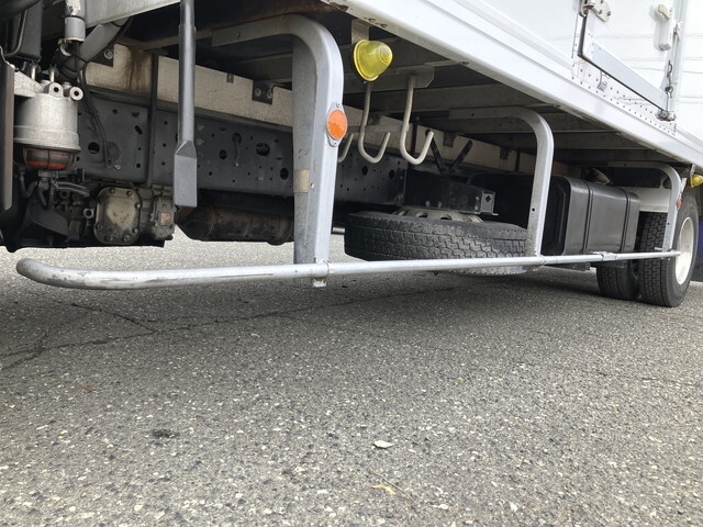 日野レンジャー冷凍車（冷蔵車）中型（4t）[写真22]