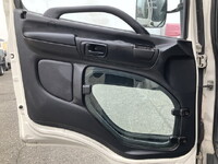 日野レンジャー冷凍車（冷蔵車）中型（4t）[写真29]