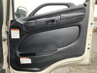 日野レンジャー冷凍車（冷蔵車）中型（4t）[写真30]