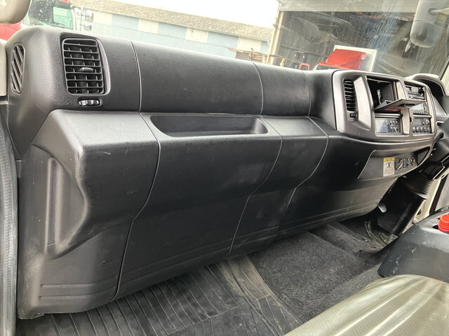 日野レンジャー冷凍車（冷蔵車）中型（4t）[写真30]