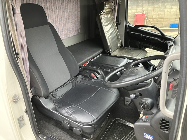 日野レンジャー冷凍車（冷蔵車）中型（4t）[写真33]