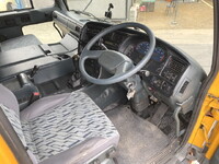 UDトラックスビッグサムダンプ大型（10t）[写真25]