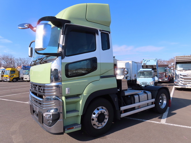 中古トレーラーヘッド（トラクターヘッド）・トレーラ－（セミ