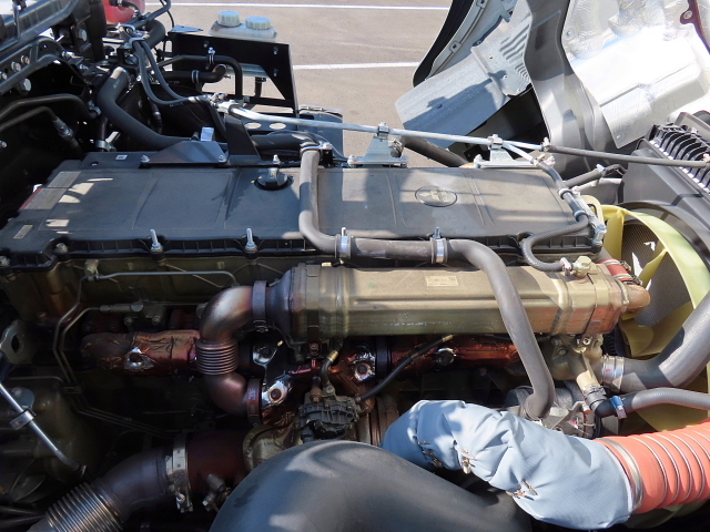 三菱ふそうスーパーグレートトレーラーヘッド（トラクターヘッド）大型（10t）[写真12]