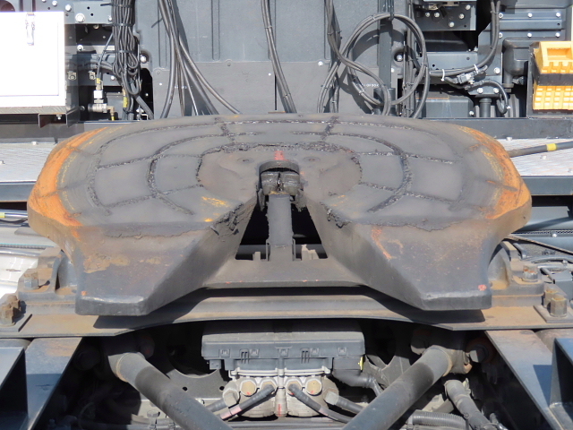 三菱ふそうスーパーグレートトレーラーヘッド（トラクターヘッド）大型（10t）[写真25]