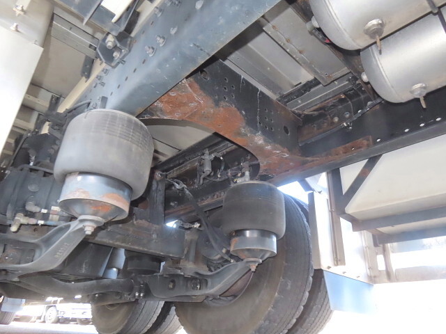 日野プロフィア冷凍車（冷蔵車）大型（10t）[写真12]