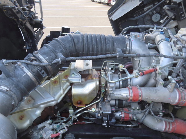 日野プロフィア冷凍車（冷蔵車）大型（10t）[写真16]