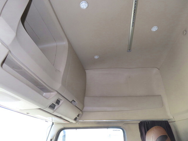 日野プロフィア冷凍車（冷蔵車）大型（10t）[写真19]