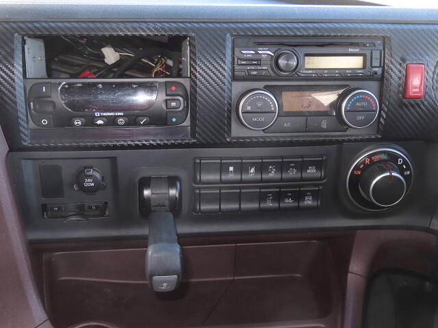 日野プロフィア冷凍車（冷蔵車）大型（10t）[写真21]