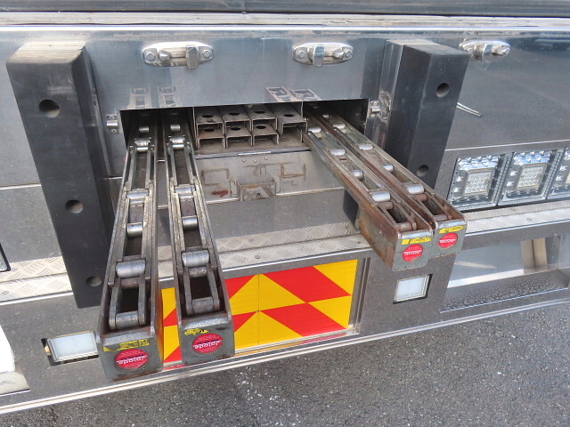 日野プロフィア冷凍車（冷蔵車）大型（10t）[写真30]