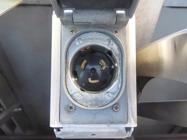 日野プロフィア冷凍車（冷蔵車）大型（10t）[写真36]